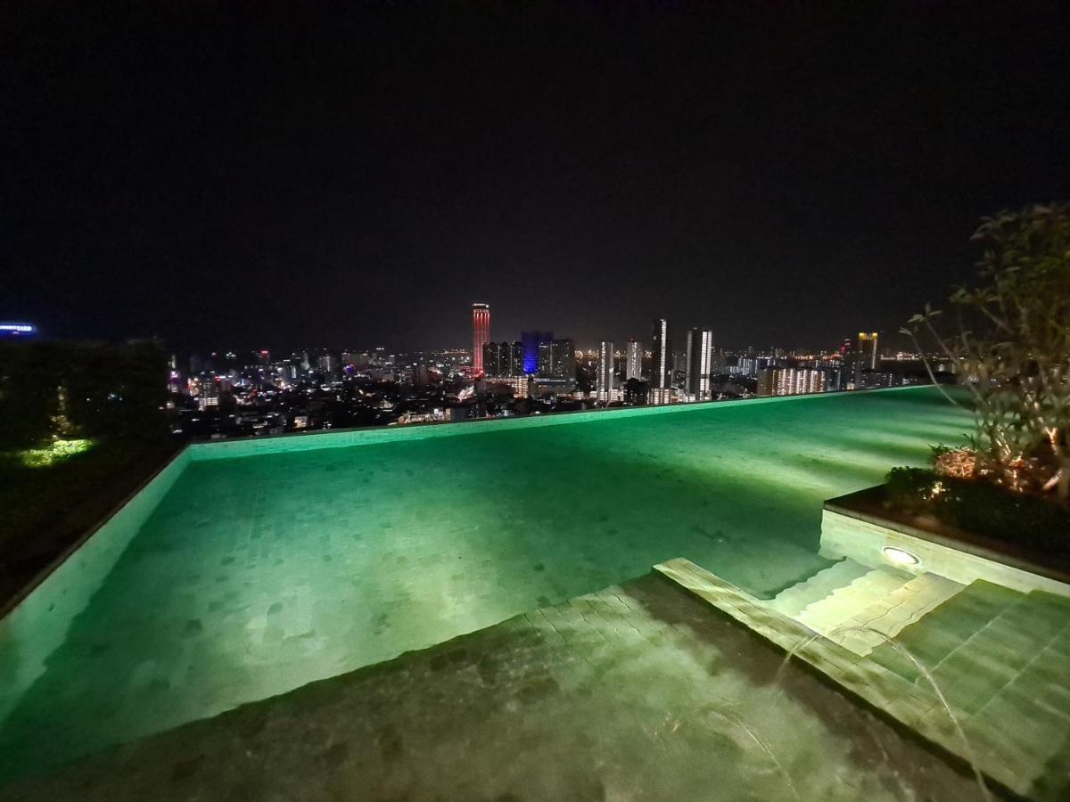 Beacon Executive Suite - Skypool Penang View Georgetown Exterior foto